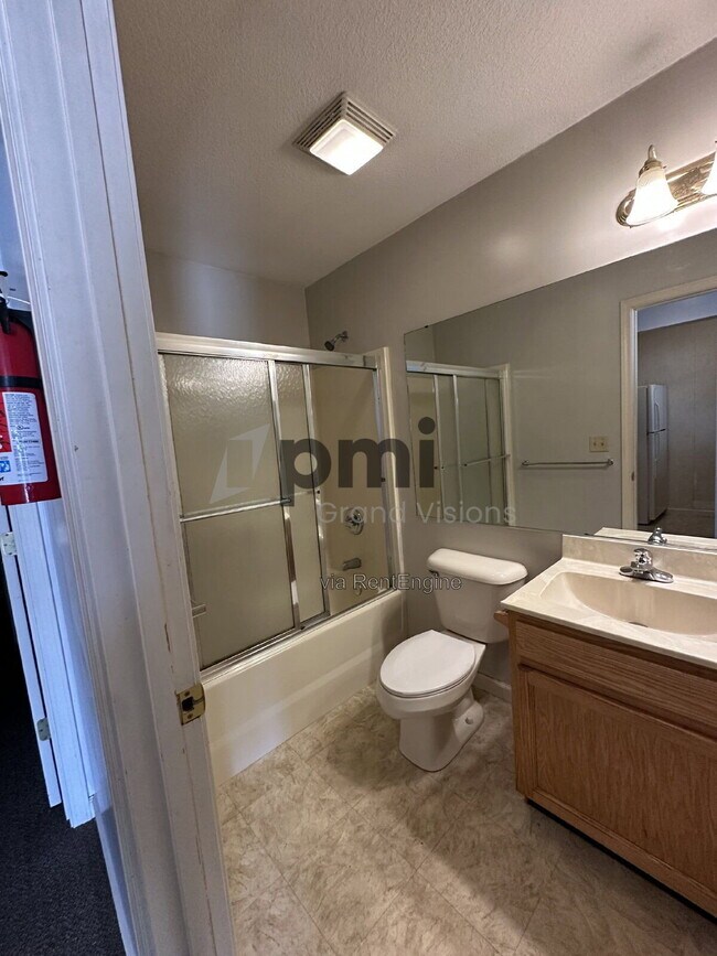 Photo - 1308 Arthur Ave Unit 2