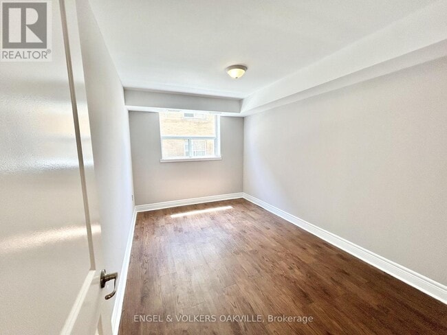 Photo - 100 Twenty Fifth St Unit 14