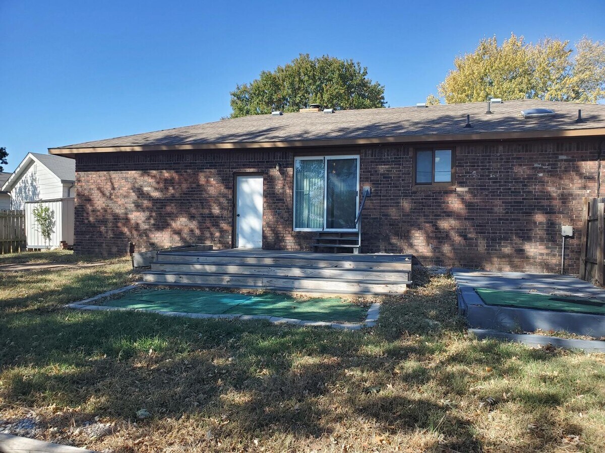 Photo - 1558 N Brunswick Ln Unidad 1558 N Brunswick