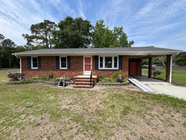 Building Photo - 2133 Catherine Lake Rd