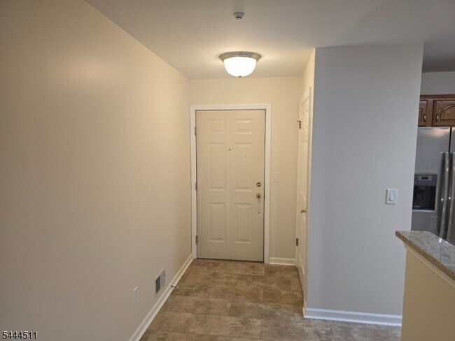 Photo - 183 Potomac Dr