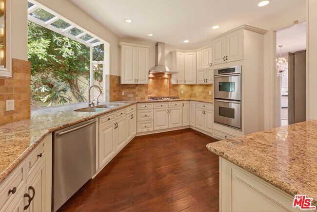 Photo - 16015 W Northfield St