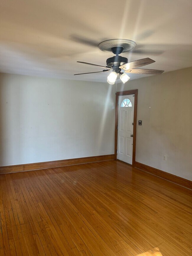 Photo - 3BR Home with Large Yard & Extra Storage