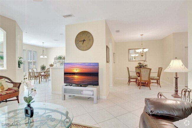 Building Photo - 1310 Charleston Square Dr Unit 1 Rental