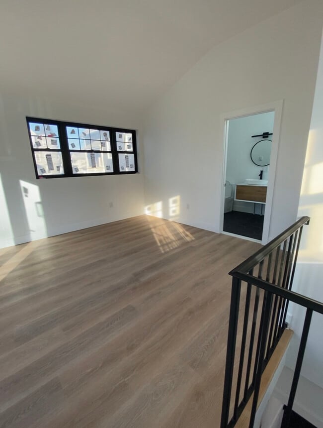 Photo - 178 Hancock St Unidad Rear