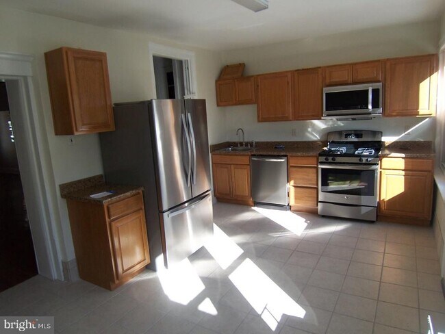 Photo - 133 Jamestown Ave.