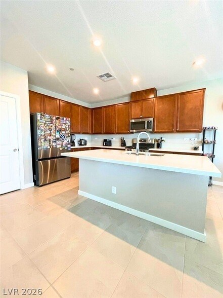 Photo - 9263 Rampa St