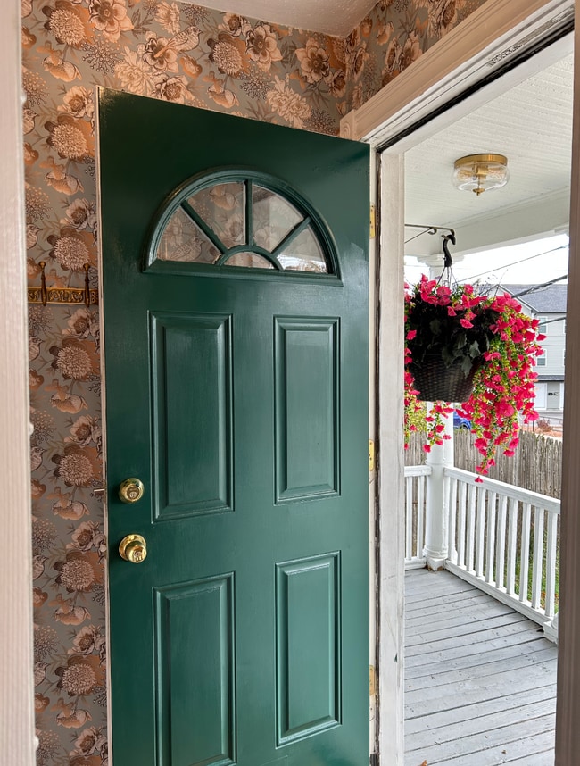 Building Photo - 313 Branch Ave Unit 313 Branch Ave. Apt #1