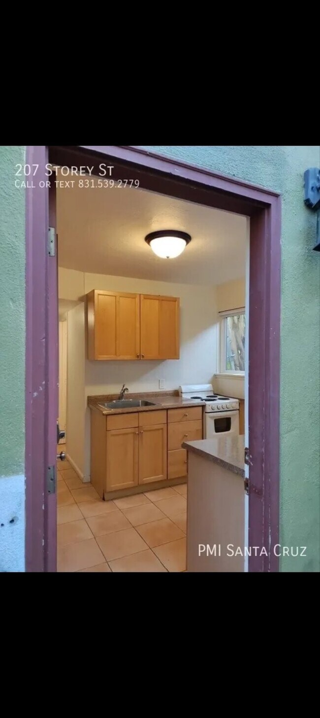 Photo - Charming Studio Apartment -  5 minutes to ...