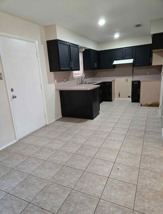 Photo - 404 N 29th Ave