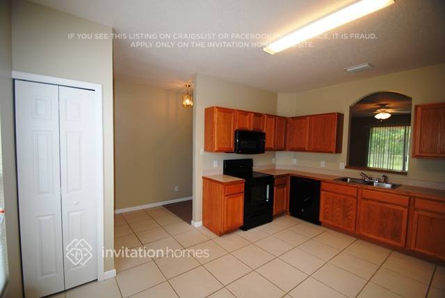 Photo - 1310 Buffing Cir SE