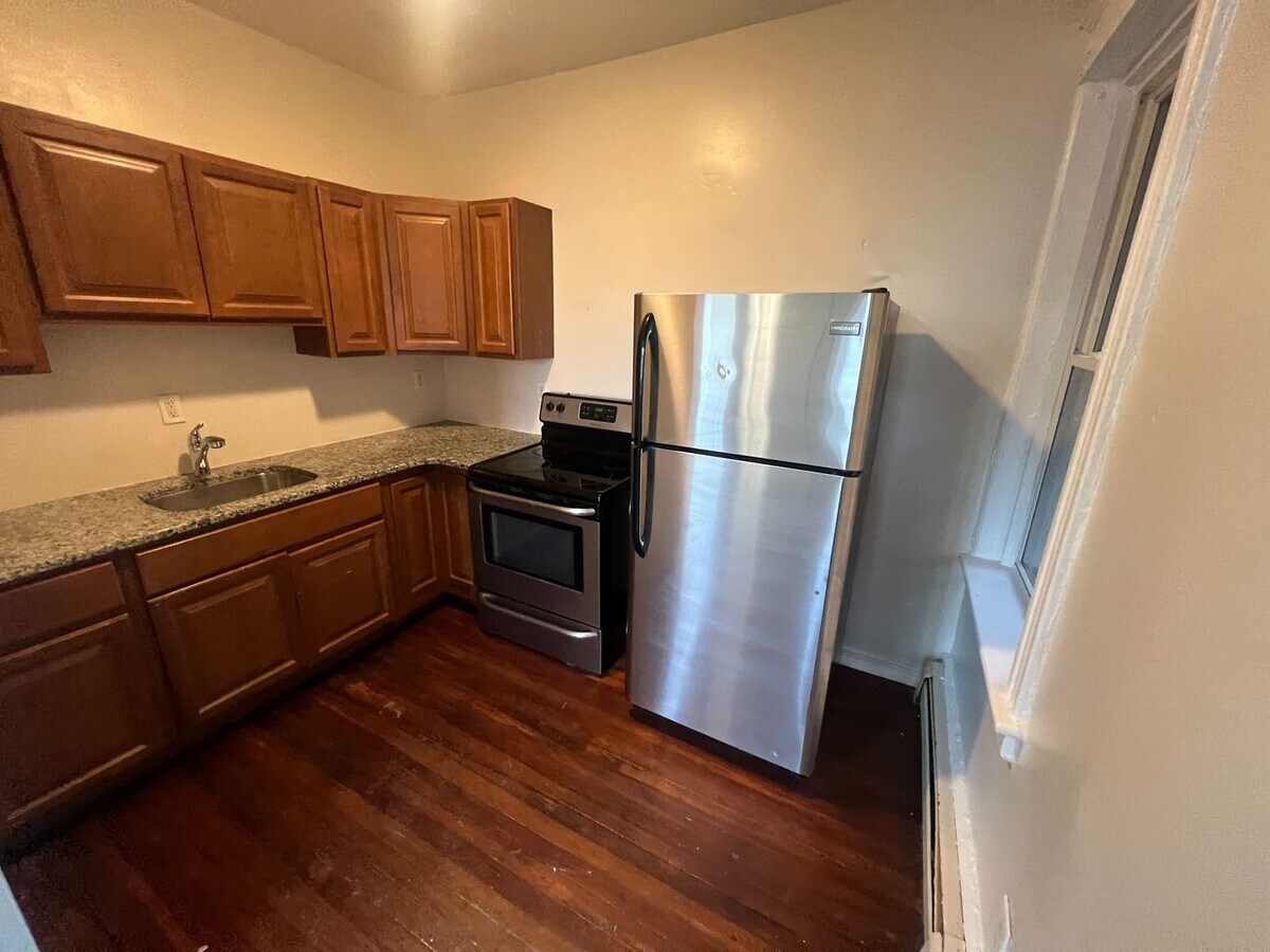 Photo - 50 Elberon Pl Unit 1R