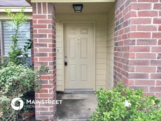 Photo - 16115 Catbird Ct House