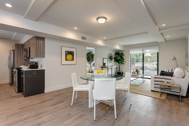 1306 N Orange Drive, Los Angeles CA 90028 - 1306 N Orange Drive, Los Angeles CA 90028