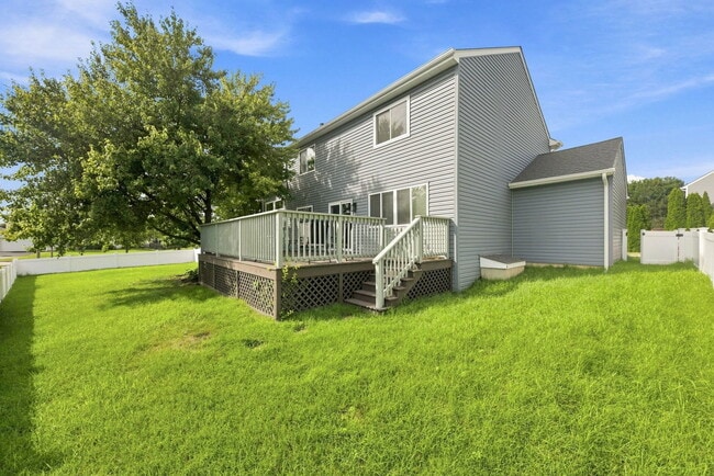 Photo - 2052 Shady Grove Ct