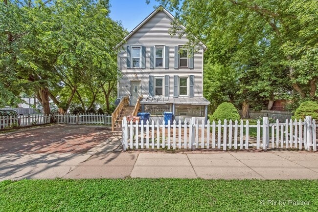 Building Photo - 314 Liberty St Unit 2