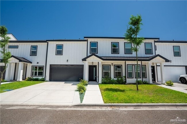 Photo - 24 Stablewood