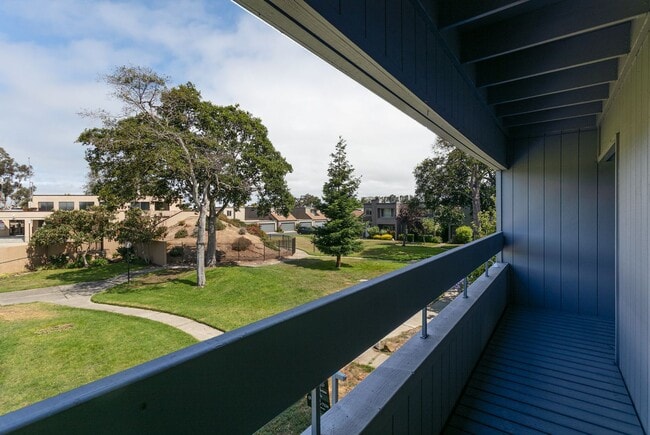 Photo - 1017 Kingston Ln