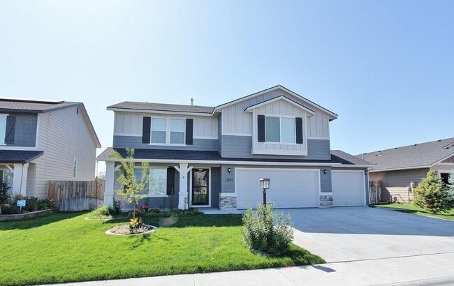 Building Photo - Immaculate Home Nestled in Quiet Neighborhood