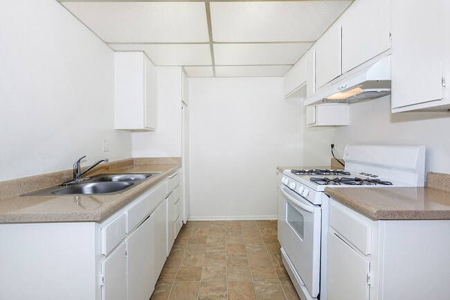 Photo - The Monrovia Apartment Homes