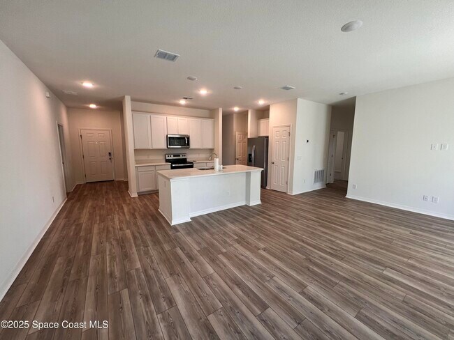 Photo - 1031 Grapefruit Rd SE