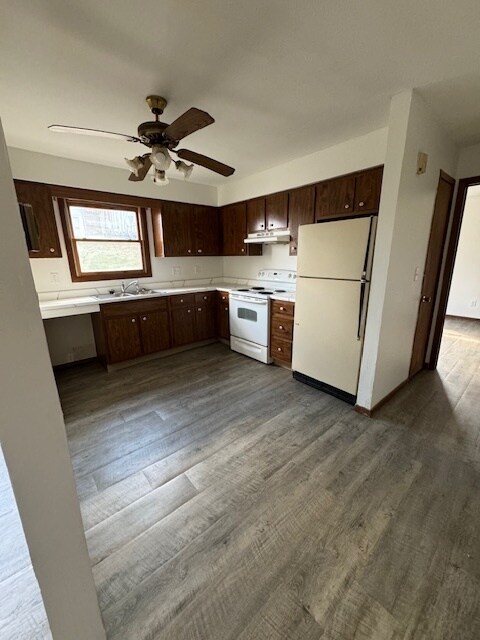 Photo - Carthage Apartments