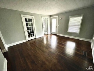 Building Photo - 57 Fennell St Rental
