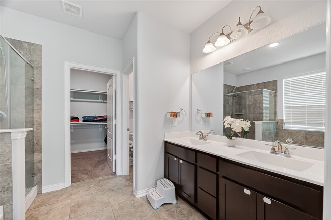 Photo - 2314 Trocadero Ln