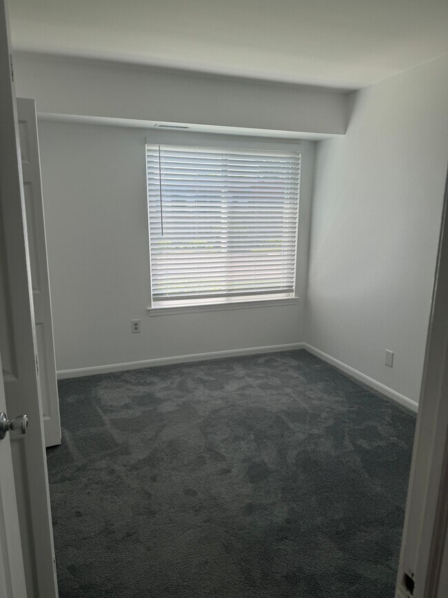 Photo - 809 Sunset Ln