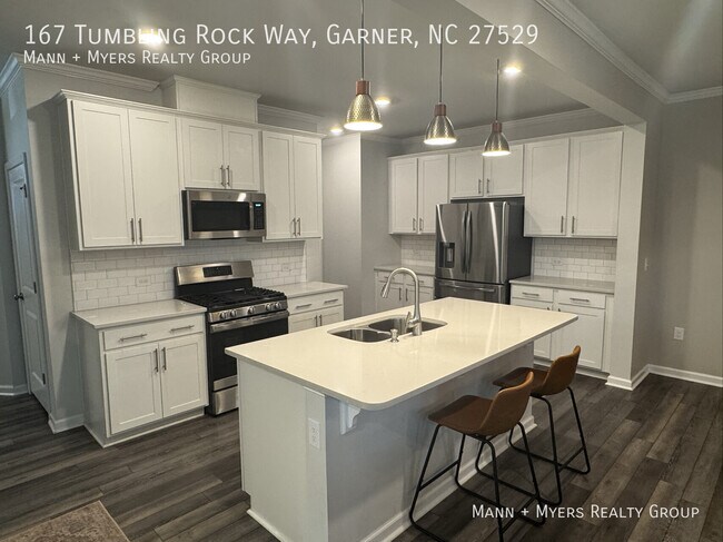 167 Tumbling Rock Wy