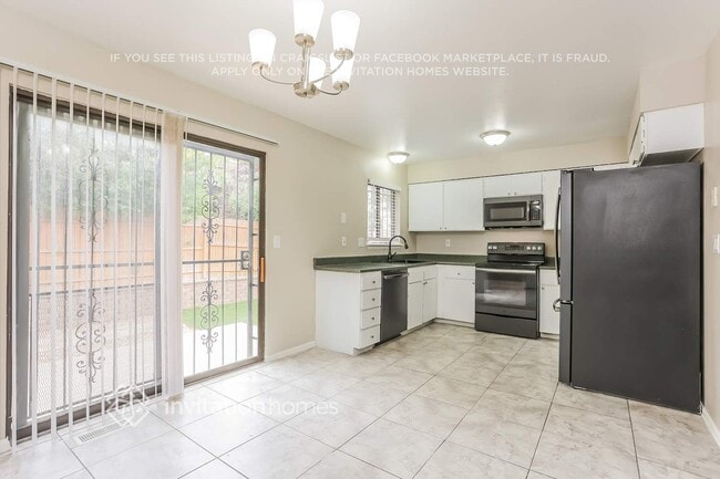 Photo - 16766 E Kent Dr