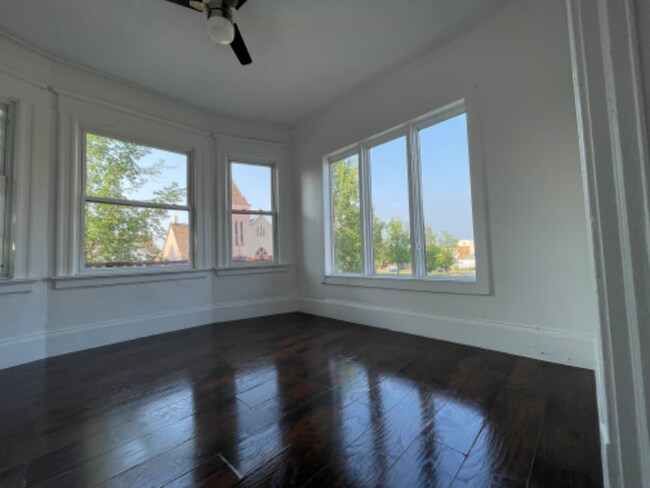 215 E Center St Unit A