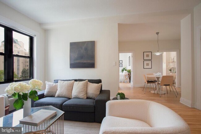 Photo - 3100 Connecticut Ave NW Unidad 442