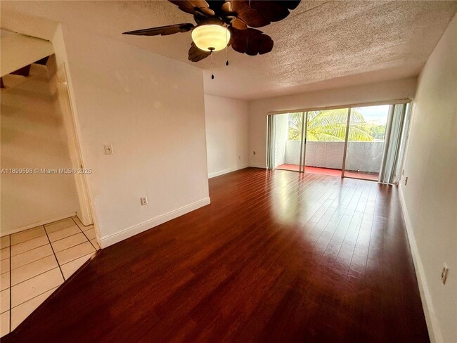 Photo - 9357 Fontainebleau Blvd Unidad D414
