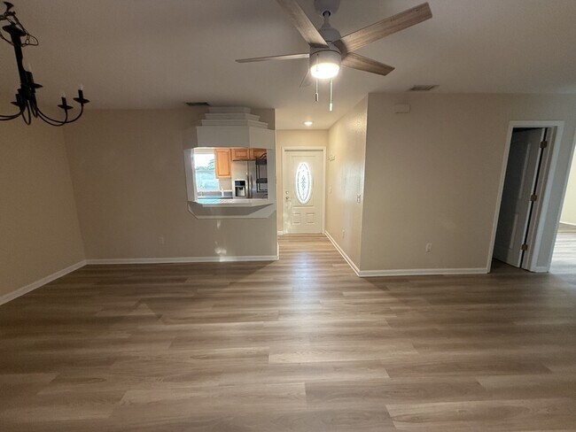 Photo - 7367 Kenwood Dr