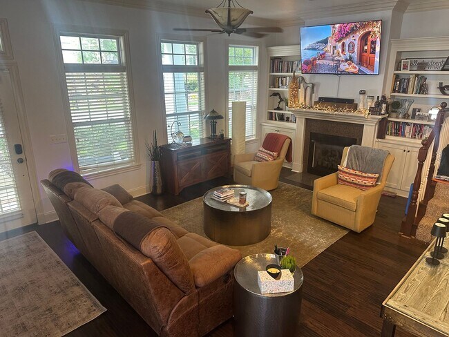 Photo - 3 Bed, 2.5 Bath Garden Home in Lakewood Subdivision – Available 8/1