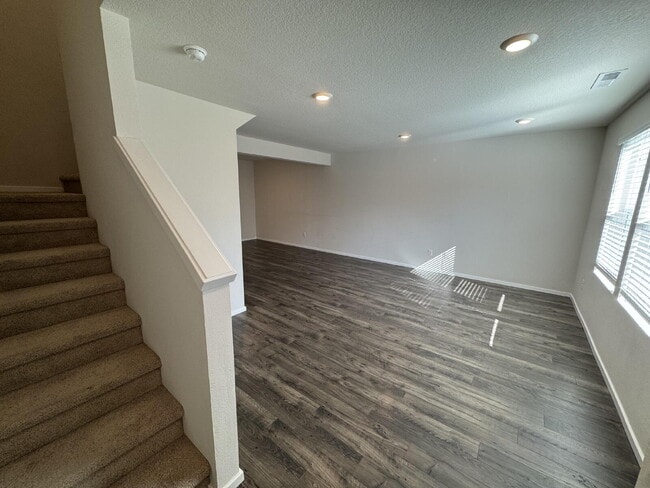 10505 NE 120th Pl