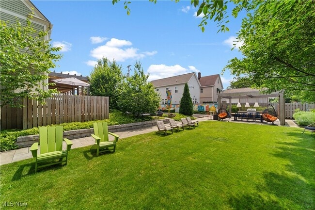 Building Photo - 2048 Fulton Rd Unit 107