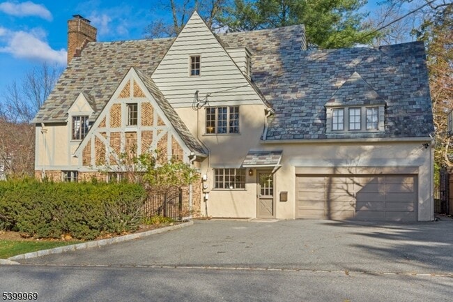 Photo - 107 Clinton Ave