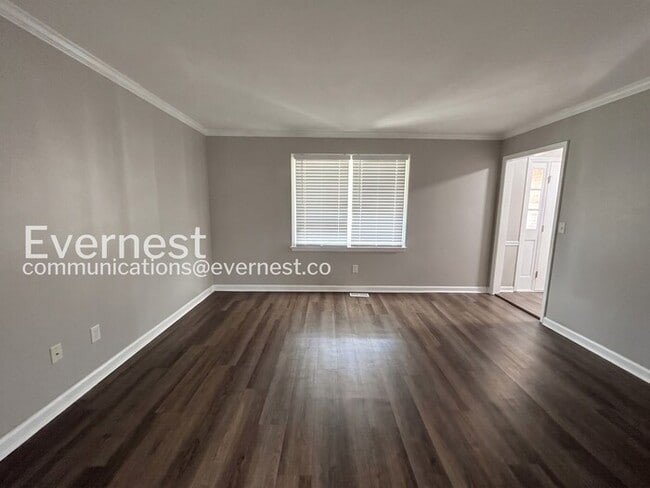 Photo - 3002 Meadowsweet Trail