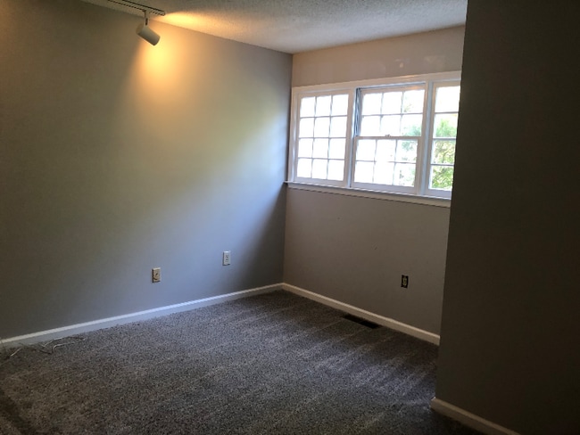 Photo - 1691 Paddlewheel Dr NE