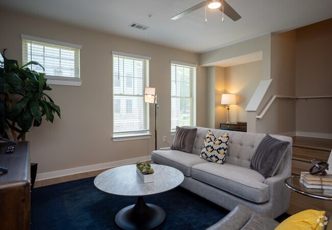 Townhome - 1,821SF - Living Room - Mason