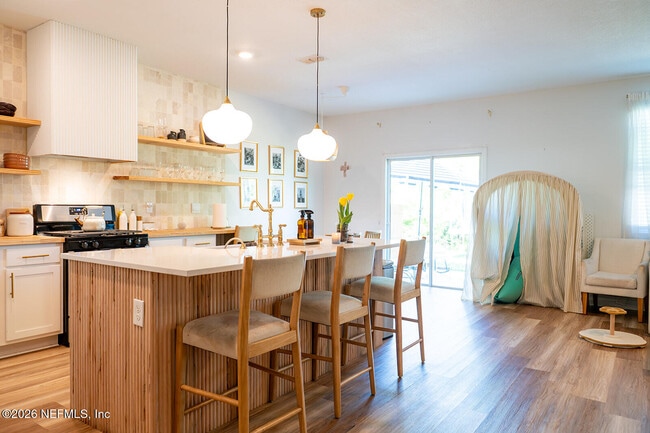 Photo - 271 Jarama Cir