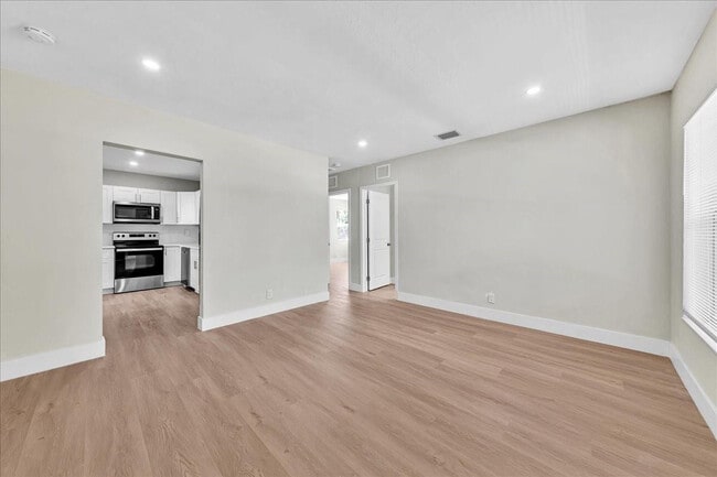 Photo - 5324 NW 1st Ave