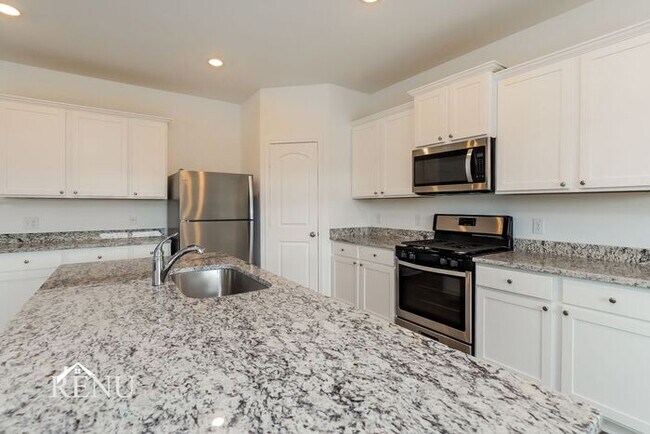 Photo - 3026 Jackson Smt