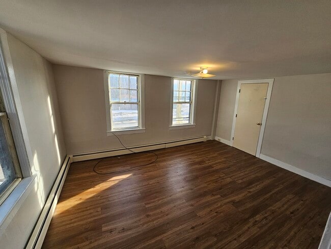 Photo - 110 Church St Unit 2