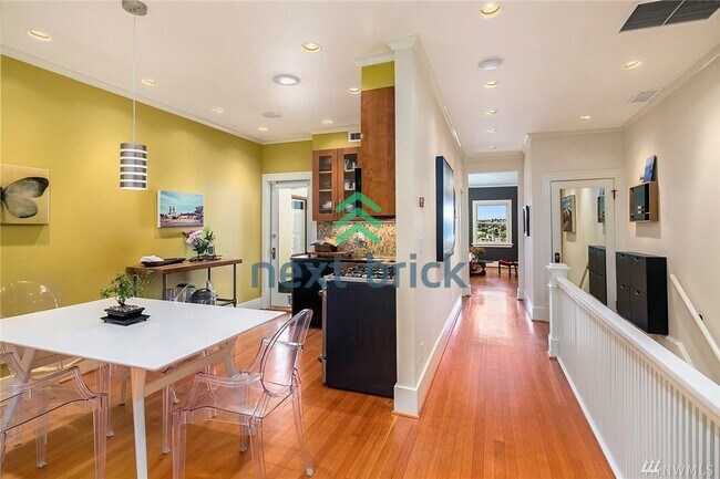 Photo - Rare Find-Heritage Historic Lake View Luxury Condo opportunity!