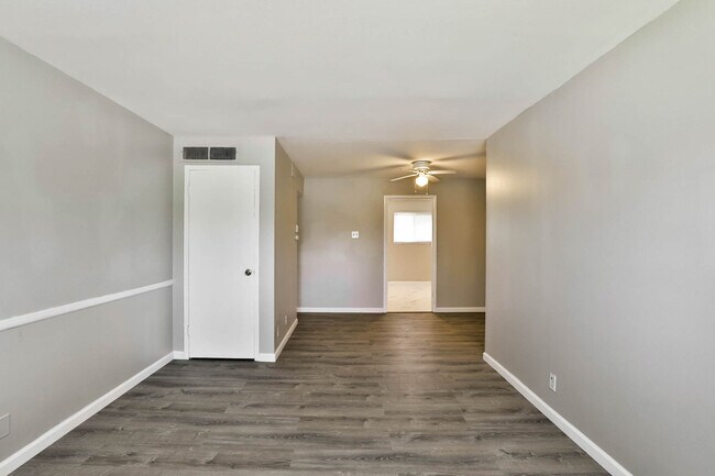 Photo - 9425 Olive Blvd Unit H