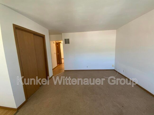 Photo - 1802 Jamestown Rd