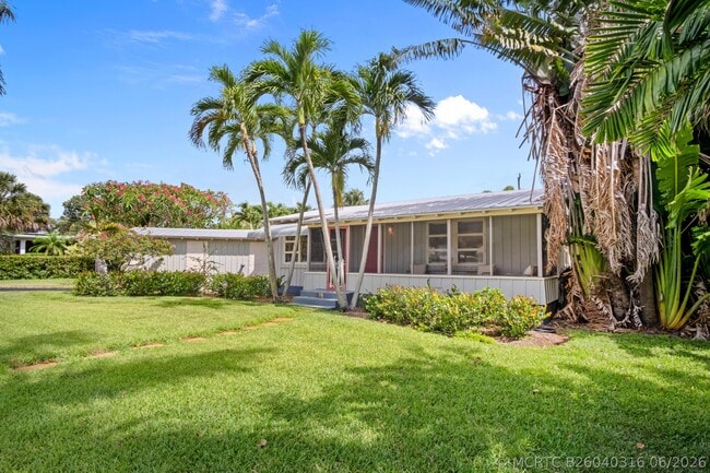 Photo - 15 N Swinton Cir